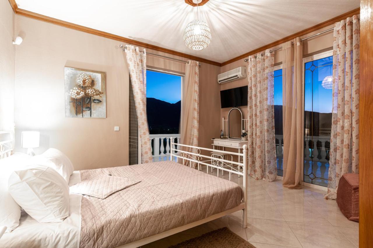 Galadriel Villa With Private Pool & Jacuzzi Κάτω Γερακάρι Εξωτερικό φωτογραφία