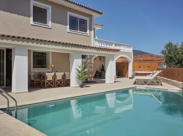 Galadriel Villa With Private Pool & Jacuzzi Κάτω Γερακάρι Εξωτερικό φωτογραφία